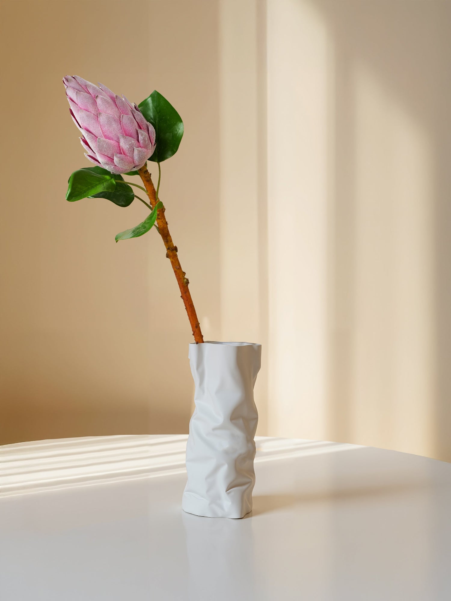 Amaranton 28" Real Touch King Protea Bud – Estilo Pagoda