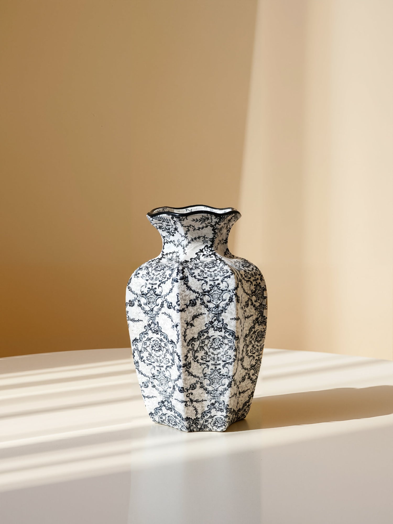 Amaranton™ 9" Blue Chinoiserie Scalloped baluster Vase