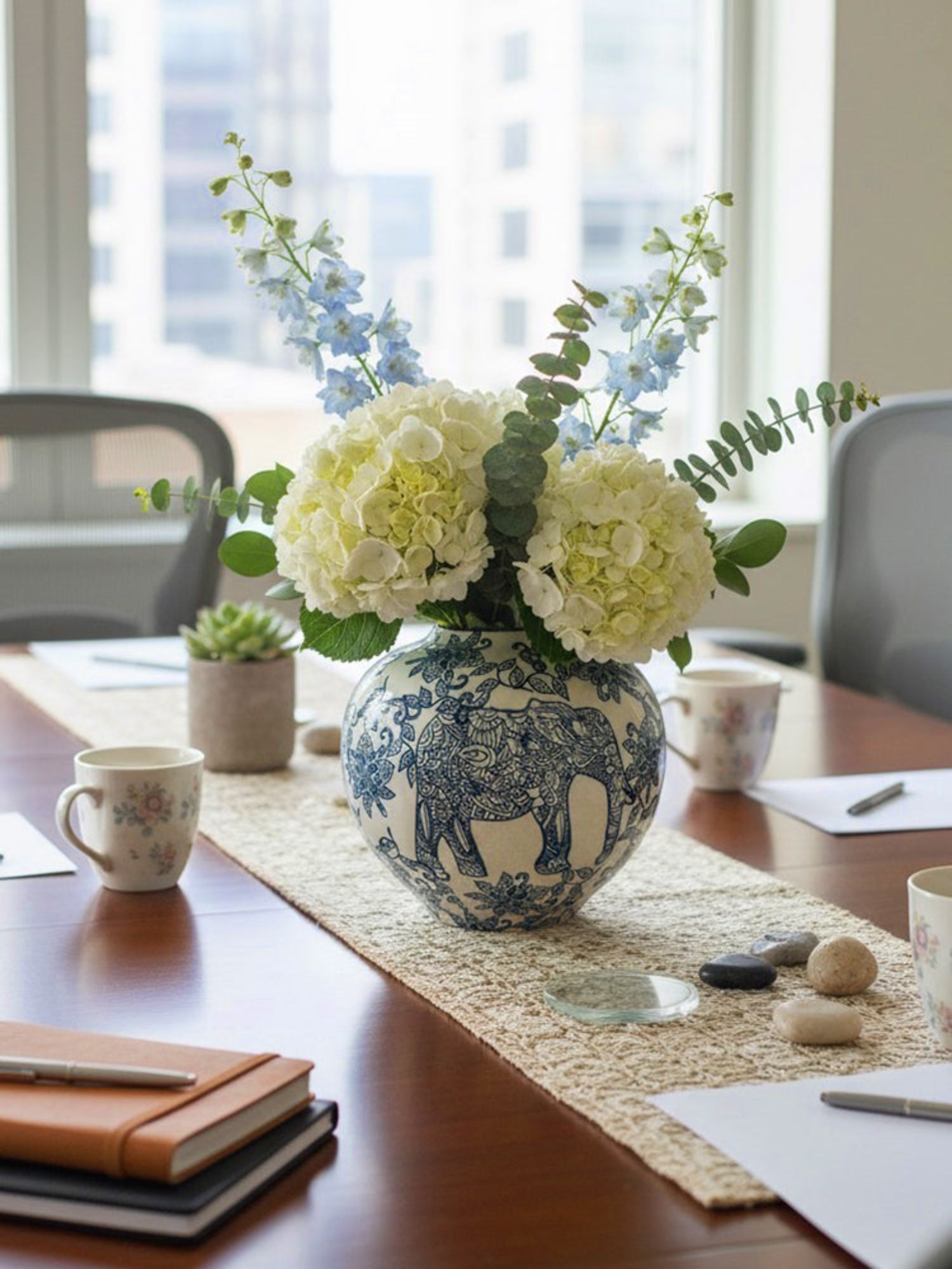 Amaranton™ 7" Blue & White Elephant Ginger Jar