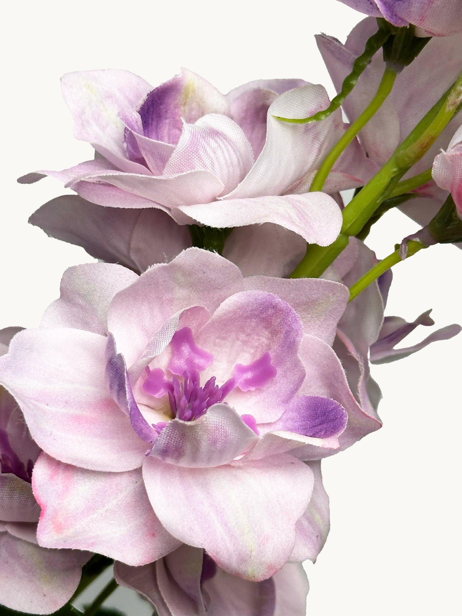 Delphinium de doble pétalo de seda de tacto real Amaranton de 28" - Morado claro