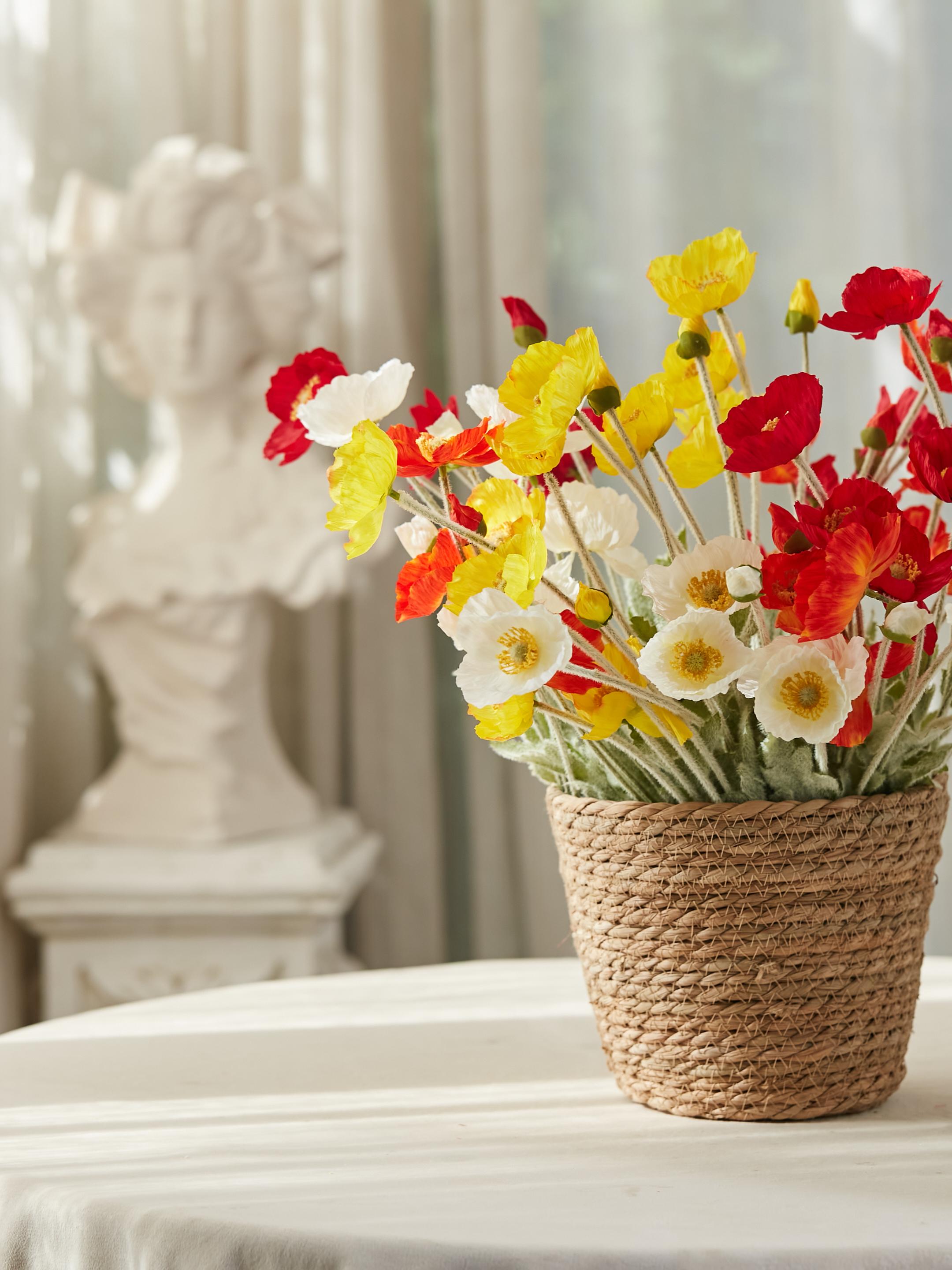 Amapolas danzantes de Amaranton en tonos de atardecer