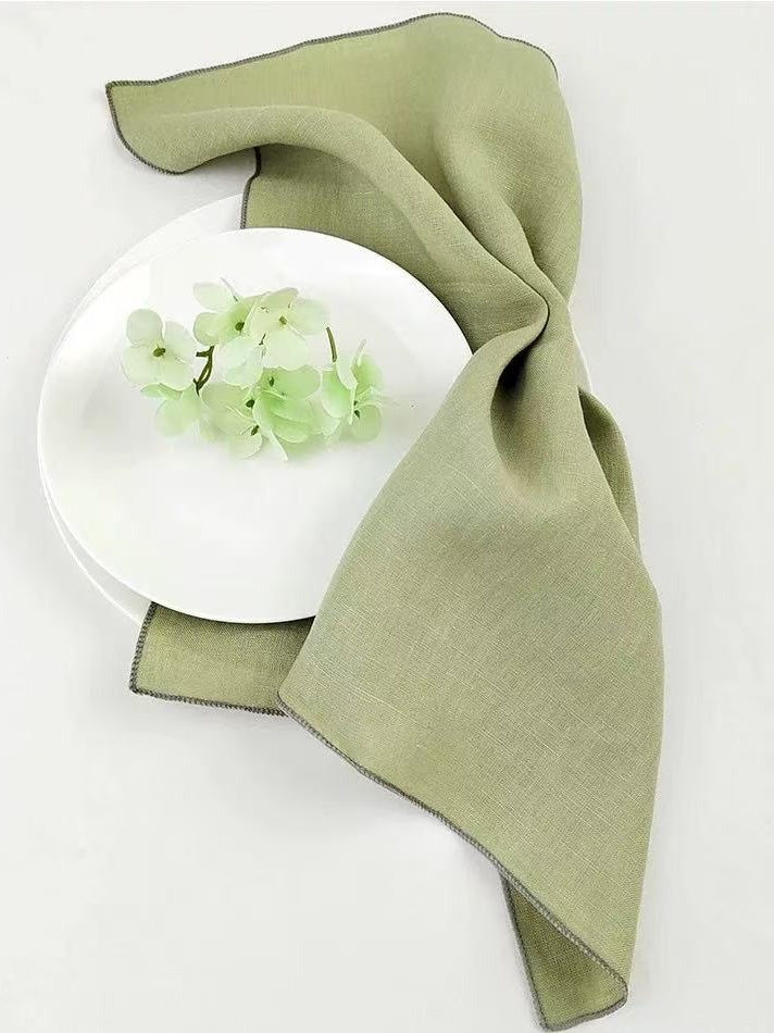 Green Table Napkins with Napkin Rings - 6 Set